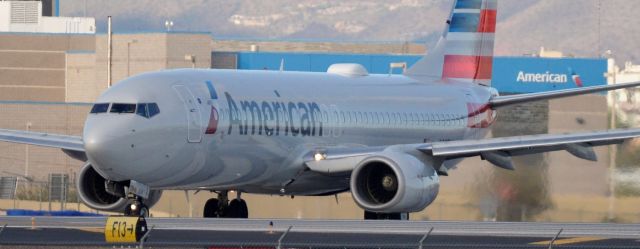 Boeing 737-700 (N865NN) - phoenix sky harbor 22NOV19