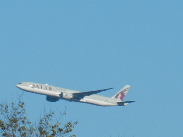 BOEING 777-300ER (A7-BEU) - A Boeing 777-300ER Approaches Dulles Int Airport