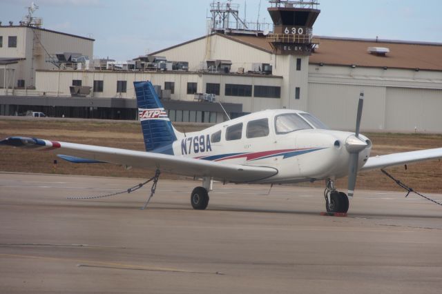 Piper Cherokee (N769A)