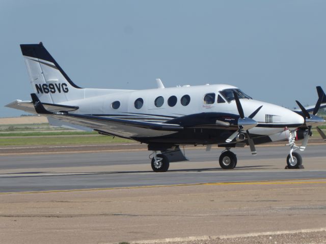 Beechcraft King Air 90 (N69VG)