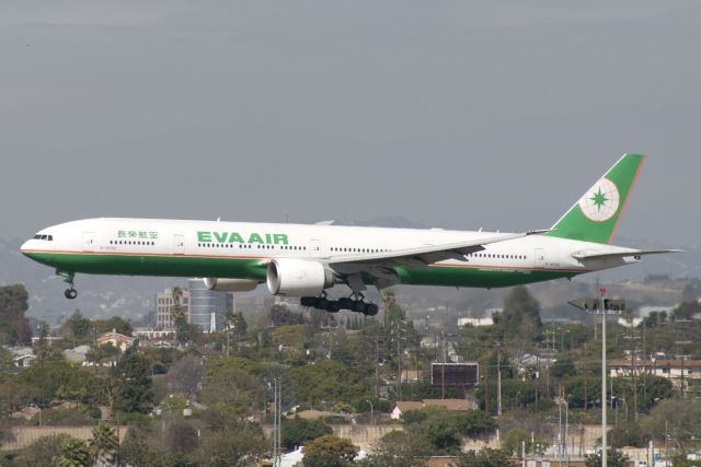 BOEING 777-300 (B-16705) - B-16705  Boeing  B777-35E(ER)  EVA  KLAX  20130303  3938
