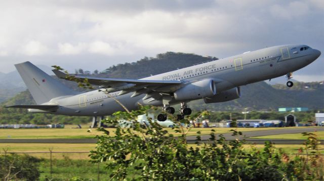 Airbus A330-200 (ZZ336)