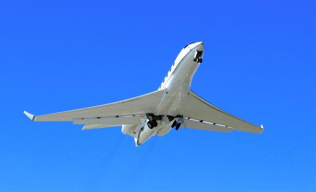 Gulfstream Aerospace Gulfstream G650 (N102BG) - N102BG departing St Maarten