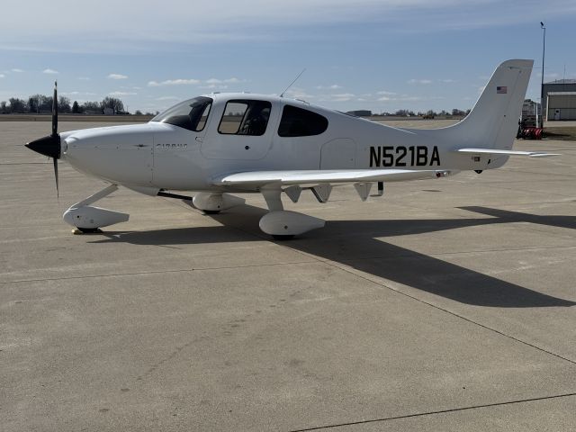 Cirrus SR-20 (N521BA) - SR20 G2 @ KBMI