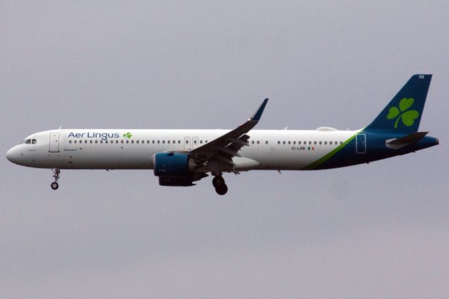Airbus A321neo (EI-LRB) - Aer Lingus A21N arriving to BOS after diverting from EWR due to weather on 7/18/22. 