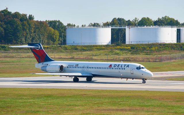 N944AT — - Lined up for take off on Rwy 18C