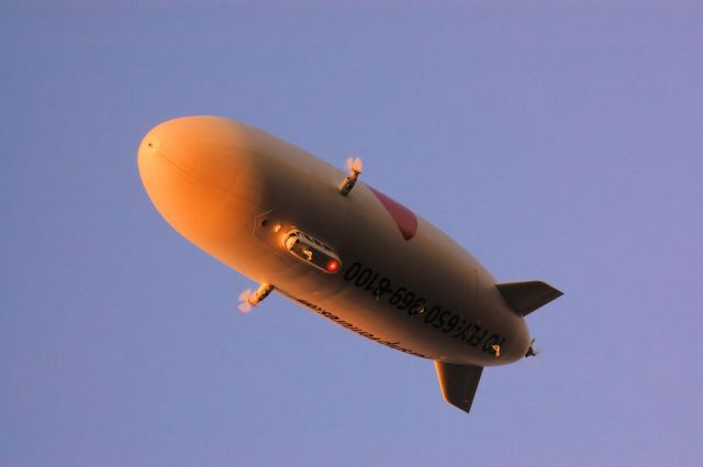 — — - Zeppelin