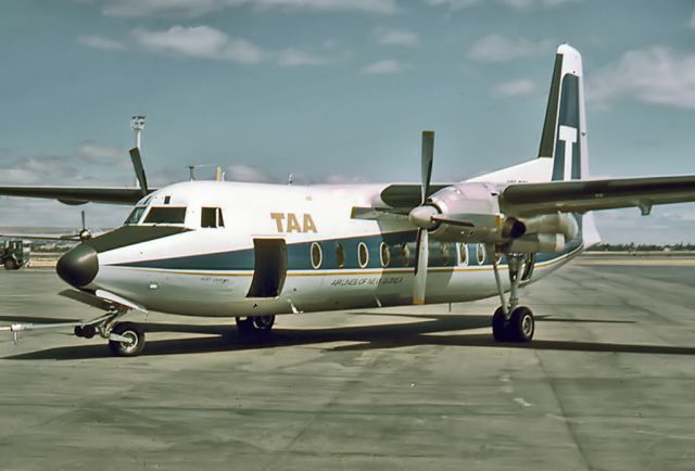 — — - AIRLINES OF NEW GUINEA (TAA) - FOKKER F 27-100 - REG - PARAFIELD AIRPORT ADELAIDE SA. AUSTRALIA - YPPF (15/5/1971)