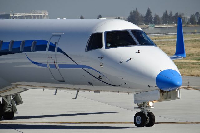 Embraer ERJ-145 (HGT432)