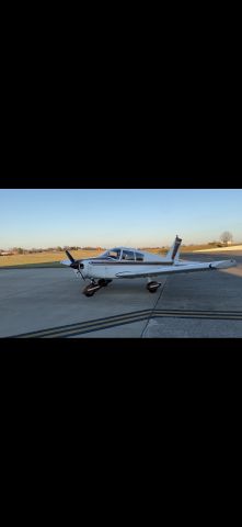 Piper Cherokee (N6761W)