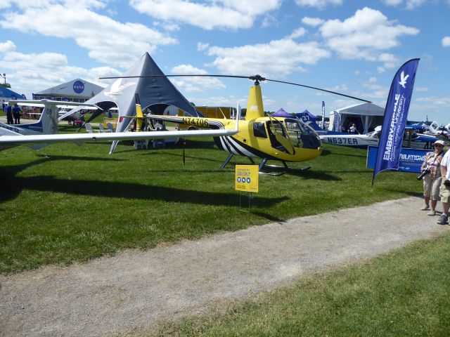 Robinson R-44 (N74706)