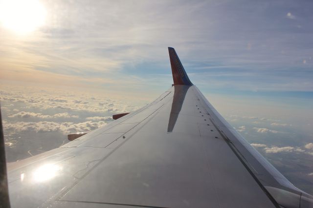 Boeing 737-700 (SWA3694) - Flying over Austin.