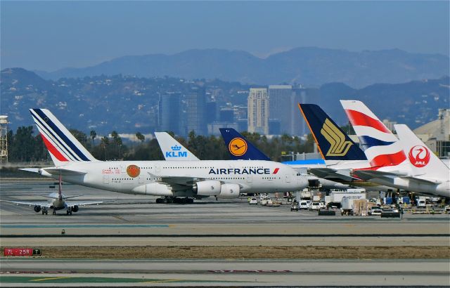 Airbus A380-800 (F-HPJE) - 10/25/14