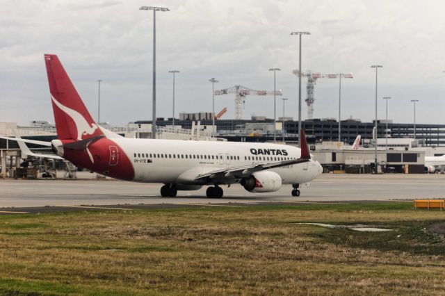 Boeing 737-800 (VH-VYB)