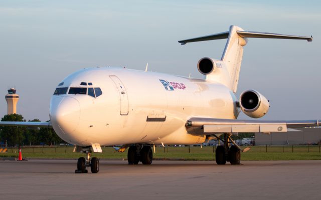 BOEING 727-200 (N215WE)