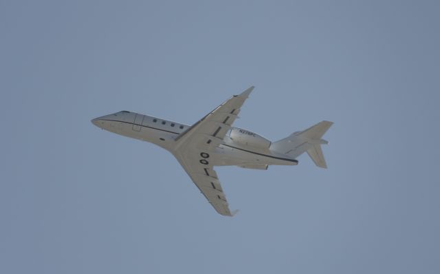 Bombardier Challenger 300 (N278PC)