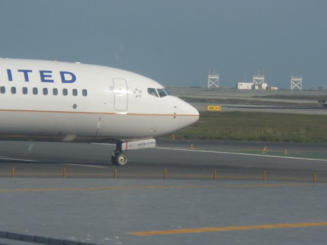 Boeing 737-900 (N37474)