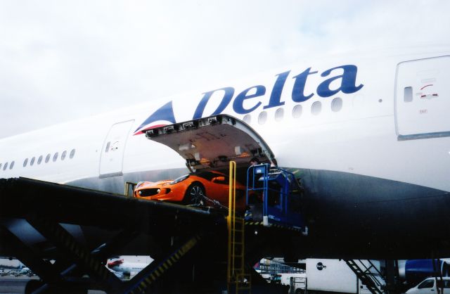Boeing 777-200 — - Loaded as checked baggage!  Gatwick - Atlanta