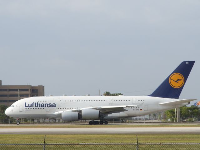 Airbus A380-800 (D-AIMG)