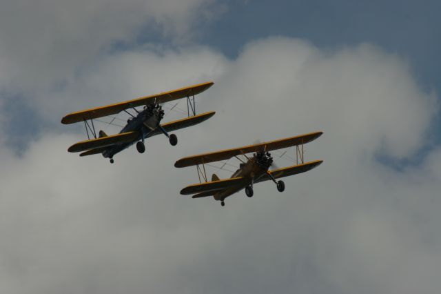 — — - Army Stearman at EAA 2009