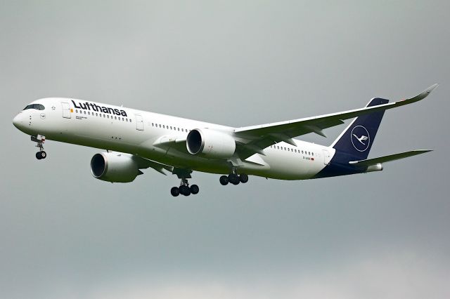 Airbus A350-900 (D-AIXK)