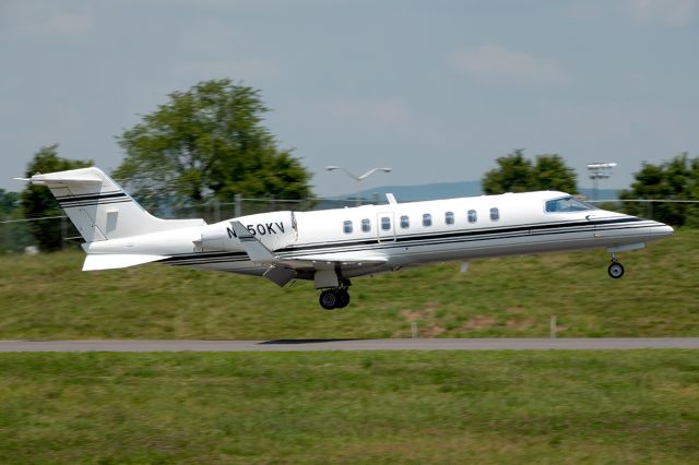 Learjet 45 (N450KV)