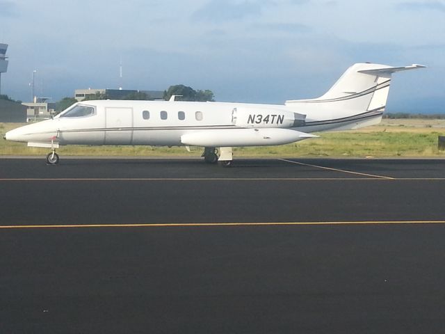 Beechcraft Airliner (N34TN)