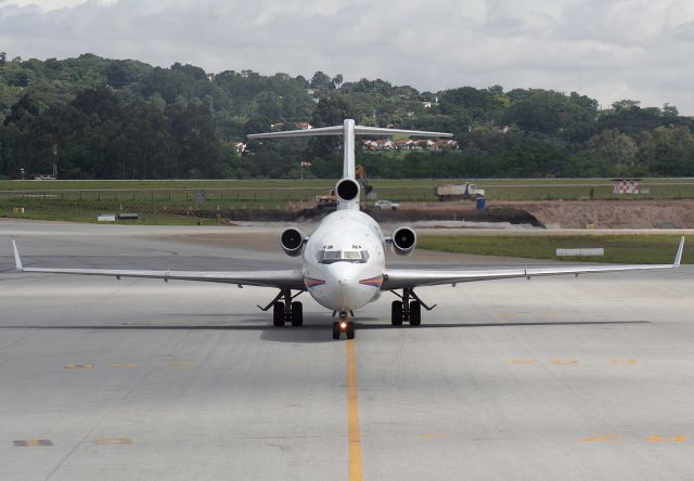 BOEING 727-200 —