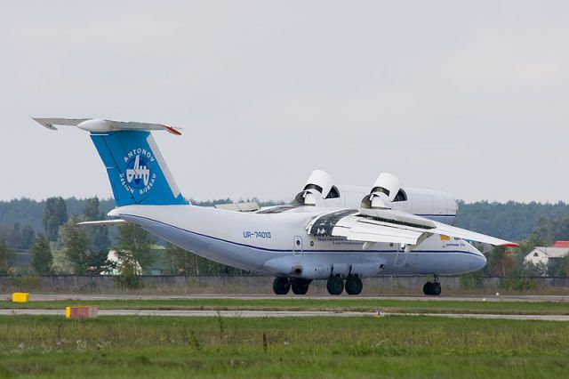 Antonov An-74-200 (UR-74010)