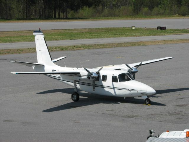 Aero Commander 500 (N6172X)