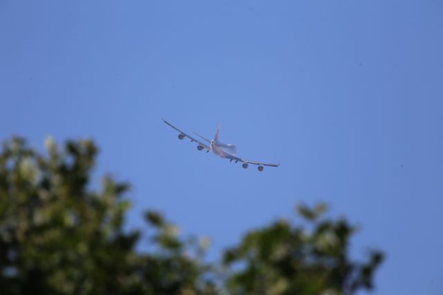 Boeing 747-400 (B-18706)