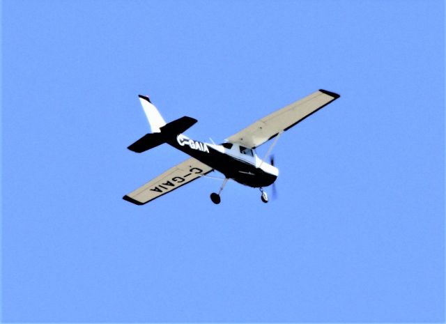 C-GAIA — - C-GAIA CESSNA 152 survolant la ville de Lavaltrie QC. le 18-04-2022 à 12:03