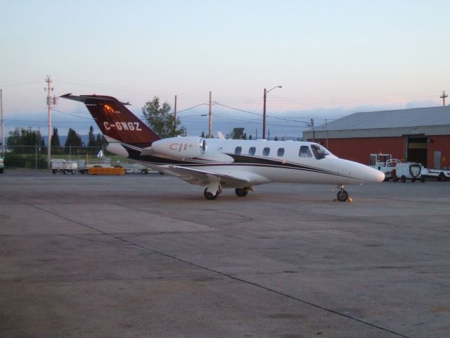 C-GWGZ — - Parked at Woodward Aviation F.B.O. Goose Airport Lab.