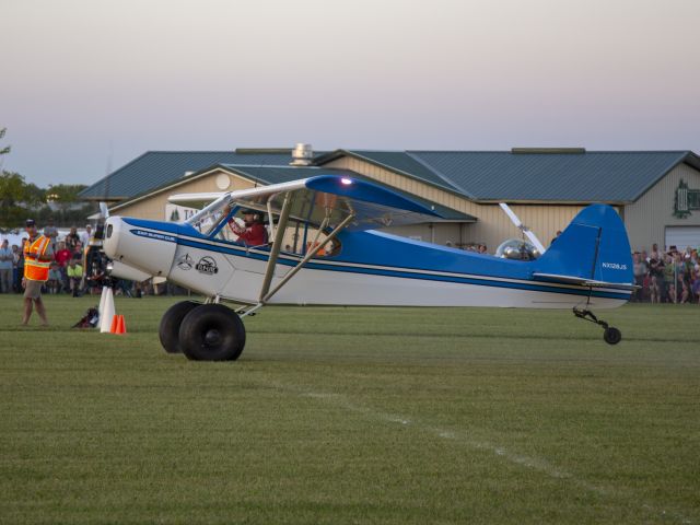 Piper L-21 Super Cub (N128JS) - STOL competition at OSH18. 24 JUL 2018.