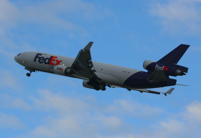 Boeing MD-11 (N613FE)