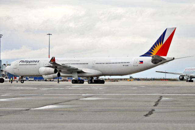 Airbus A340-300 (RP-C3431)