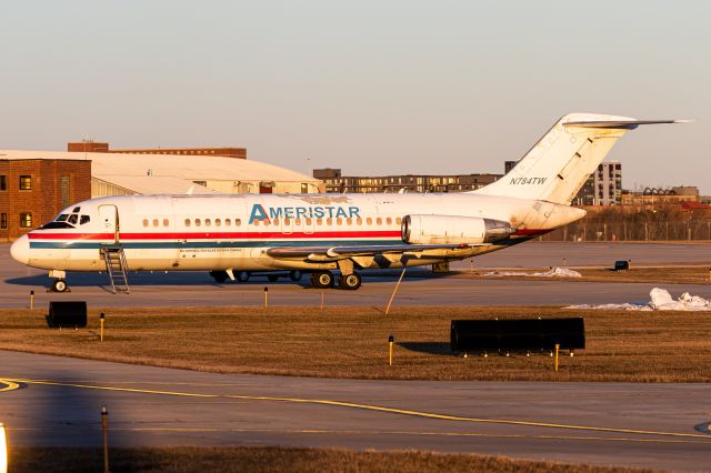 Douglas DC-9-10 (N784TW) - Another angle of 784 that came to Purdue a few times this year, this time in some amazing sunset lighting!