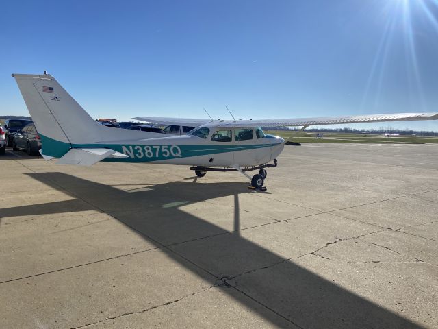 Cessna Skyhawk (N3875Q)