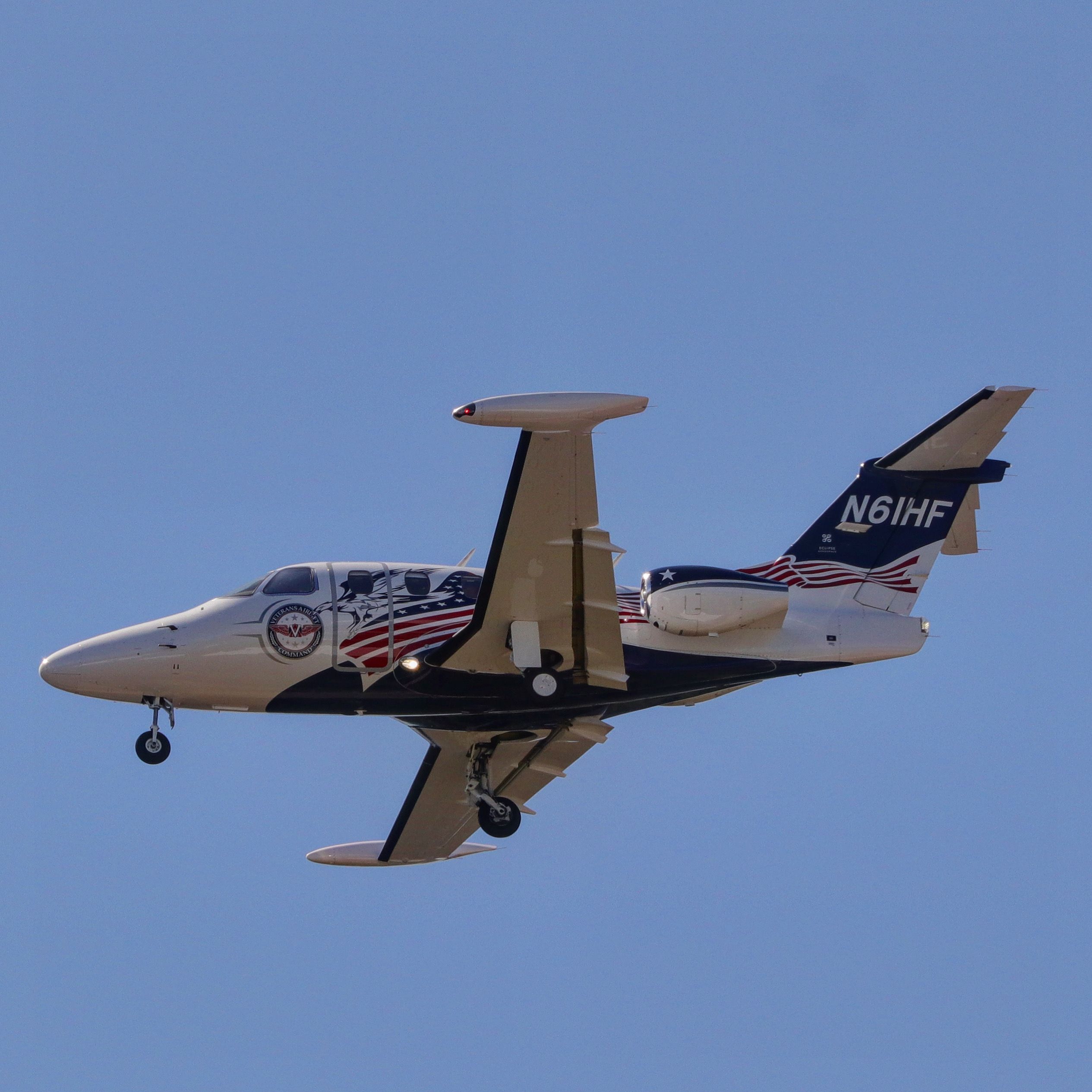 Eclipse 500 (N61HF)