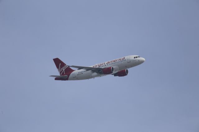 Airbus A319 (N527VA)