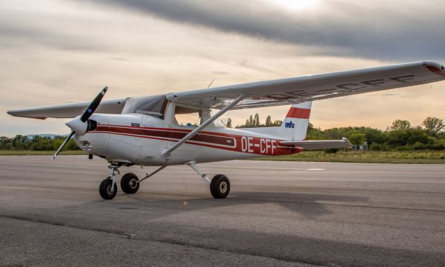 Cessna 152 (OE-CFF)