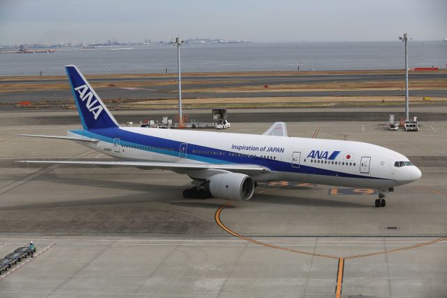 Boeing 777-200 (JA8967) - 25 December 2016:MYJ-HND.