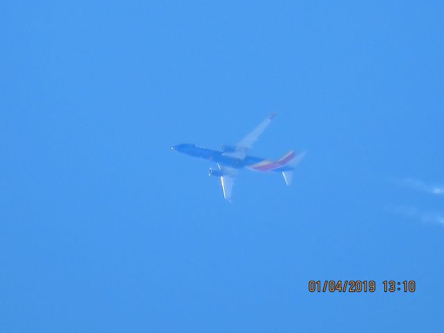 Boeing 737-800 (N8539V)