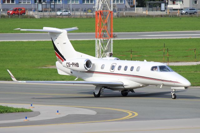 Embraer Phenom 300 (CS-PHB)