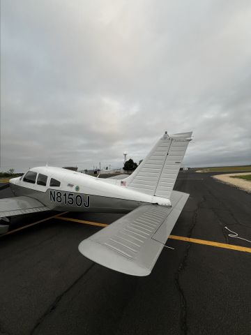 Piper Cherokee (N8150J)