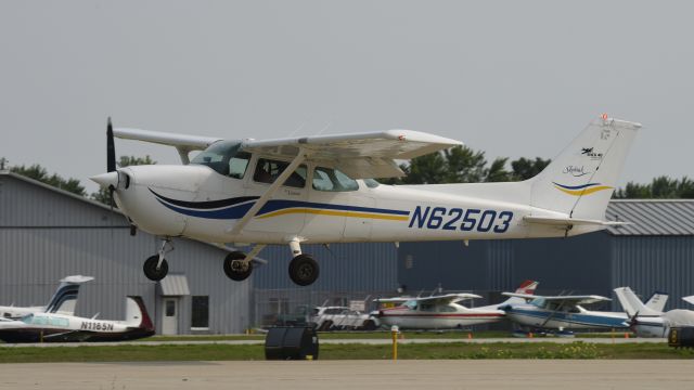 Cessna Skyhawk (N62503) - Airventure 2018