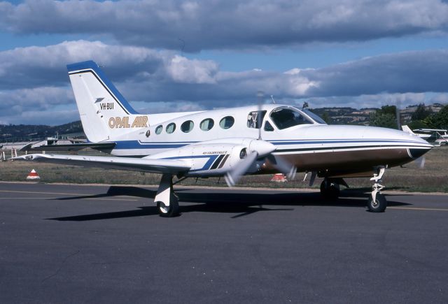 Cessna 421 (VH-BUI) - OPAL AIR - CESSNA 421C GOLDEN EAGLE II REG VH-BUI (CN 421C-0645) - PARAFIELD AIRPORT ADELAIDE SA. AUSTRALIA - YPPF 16/11/1981 SCANNED FROM A SLIDE AND CONVERTED TO HD