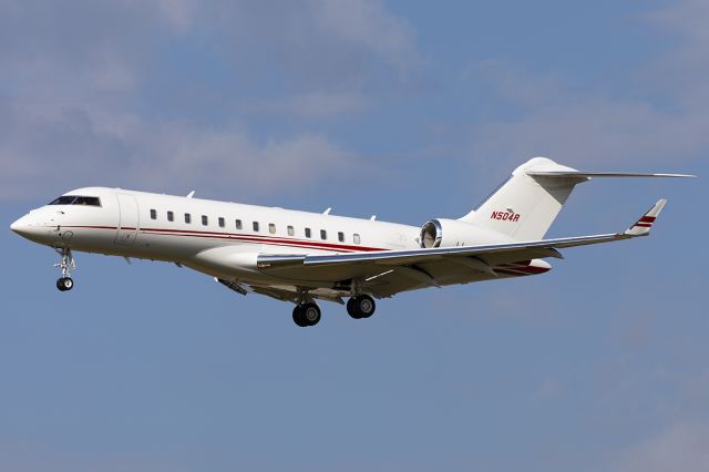 Bombardier Global Express (N504R)