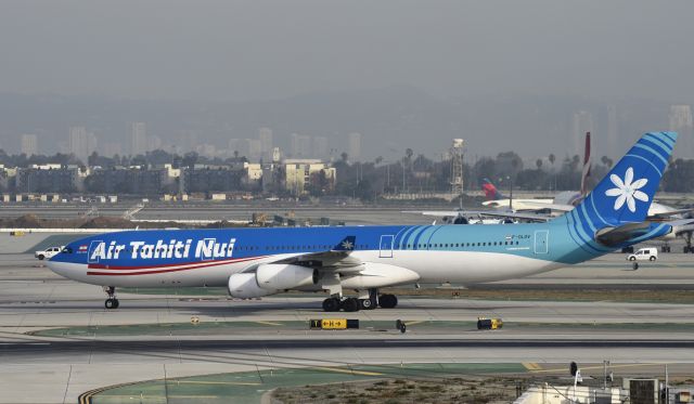 Airbus A340-300 (F-OLOV) - Arrived at LAX on 25L