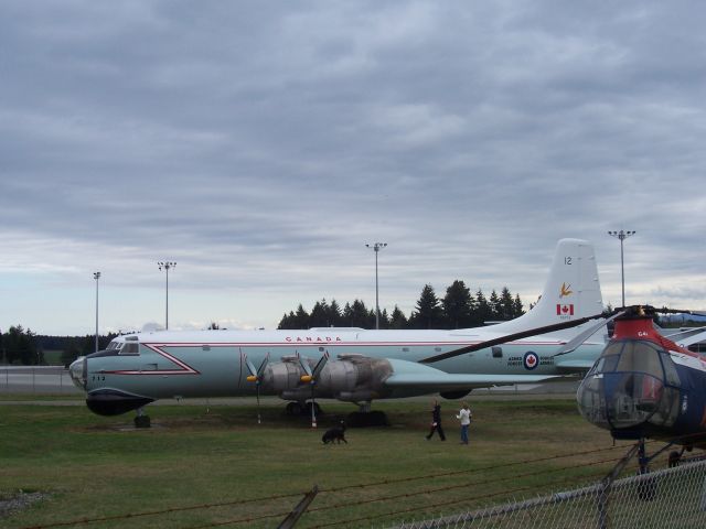 — — - Static Aircraft display  at Comox Air Museum   CFB Comox, BC